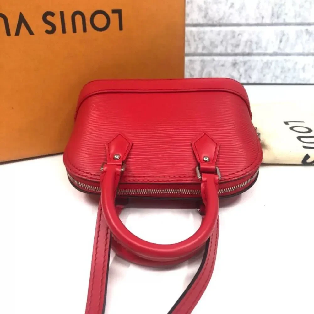 Louis Vuitton Women Pre-Loved Bag Very Good Condition